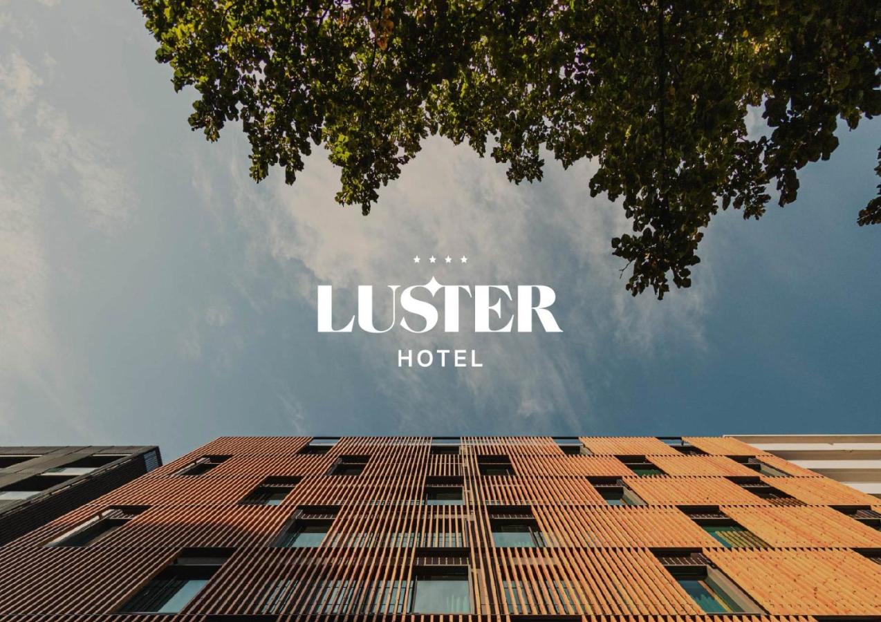Luster Hotel Lisboa Extérieur photo
